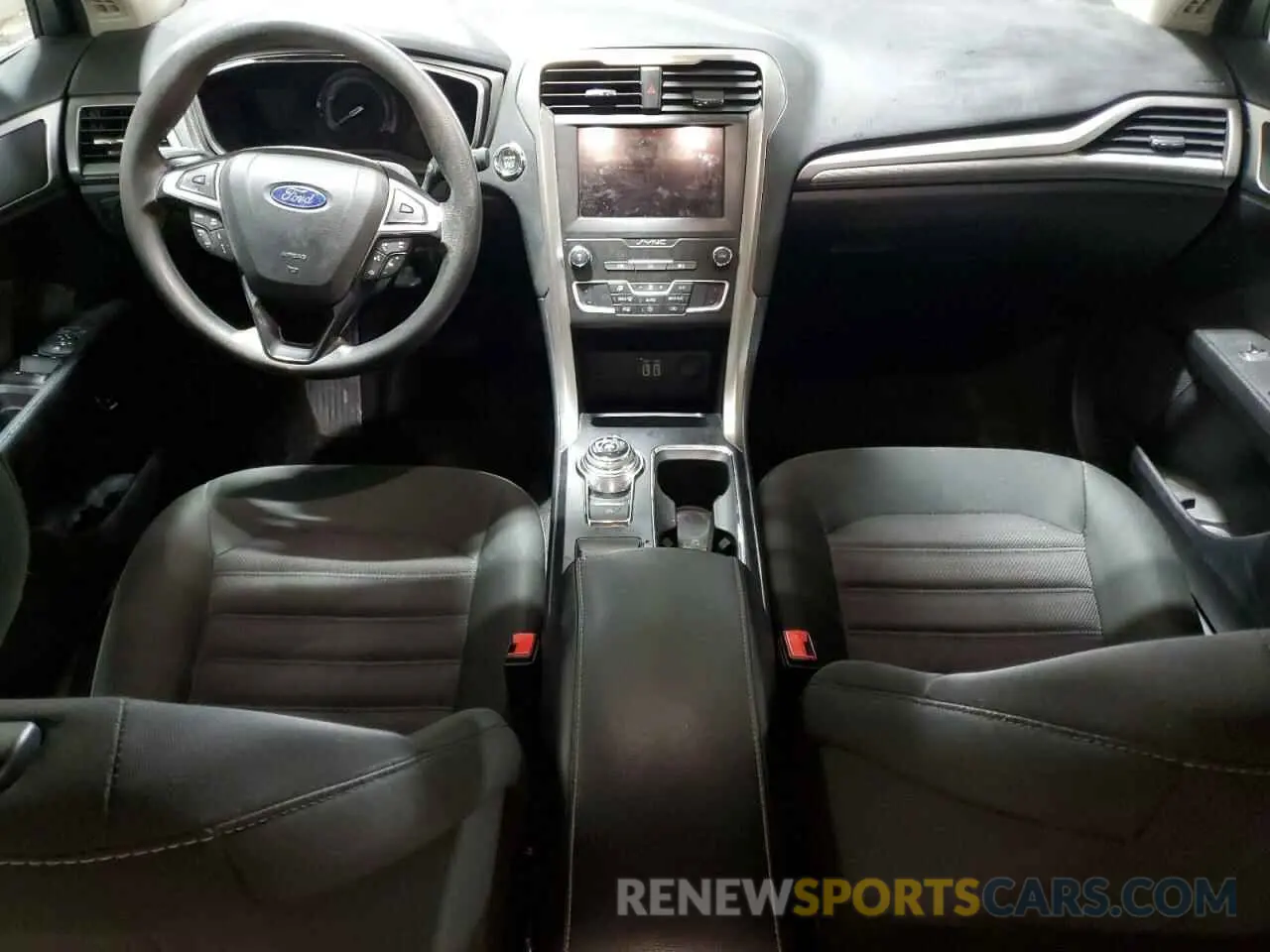 8 Photograph of a damaged car 3FA6P0LU1KR131936 FORD FUSION 2019