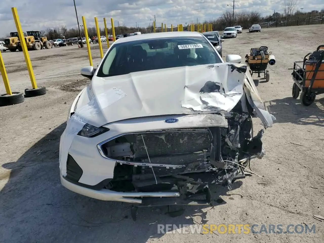5 Photograph of a damaged car 3FA6P0LU1KR169151 FORD FUSION 2019