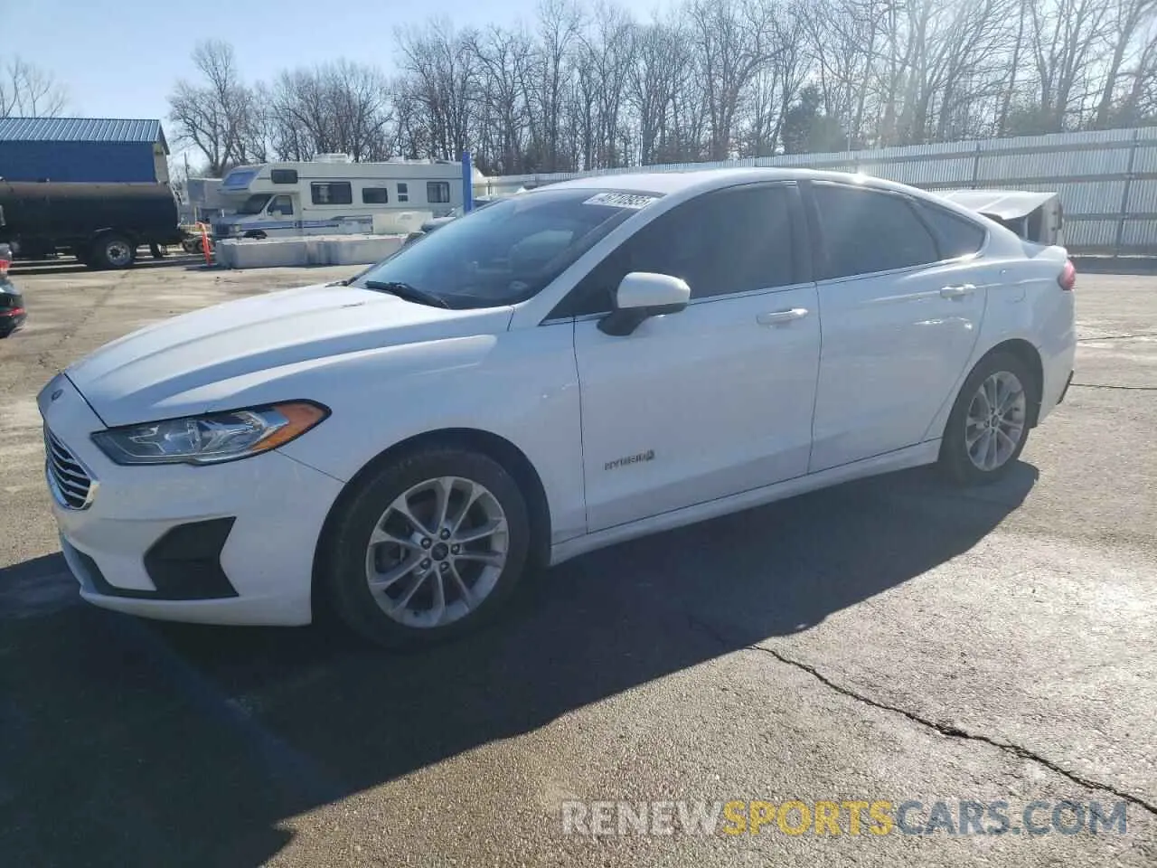 1 Photograph of a damaged car 3FA6P0LU1KR182594 FORD FUSION 2019