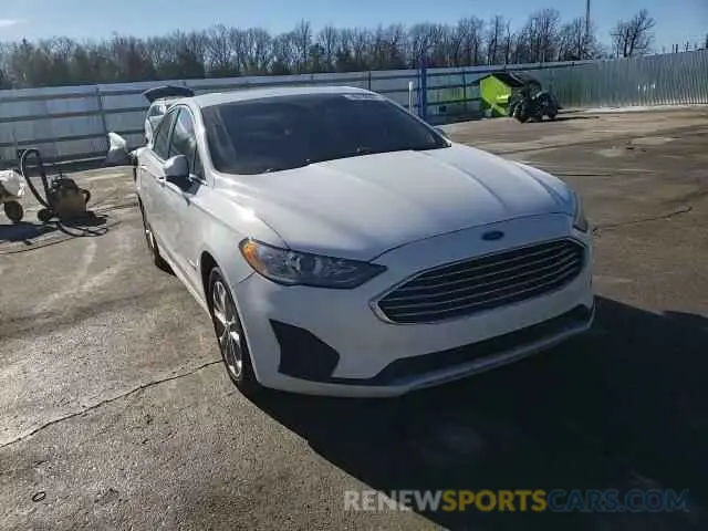 11 Photograph of a damaged car 3FA6P0LU1KR182594 FORD FUSION 2019