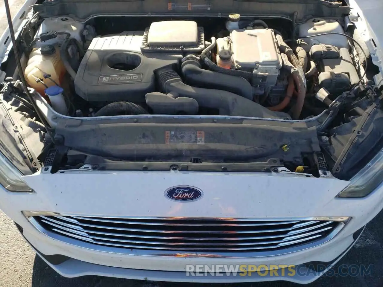 12 Photograph of a damaged car 3FA6P0LU1KR182594 FORD FUSION 2019