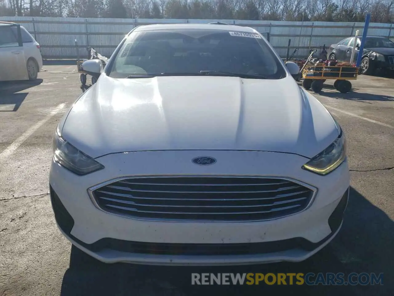 5 Photograph of a damaged car 3FA6P0LU1KR182594 FORD FUSION 2019