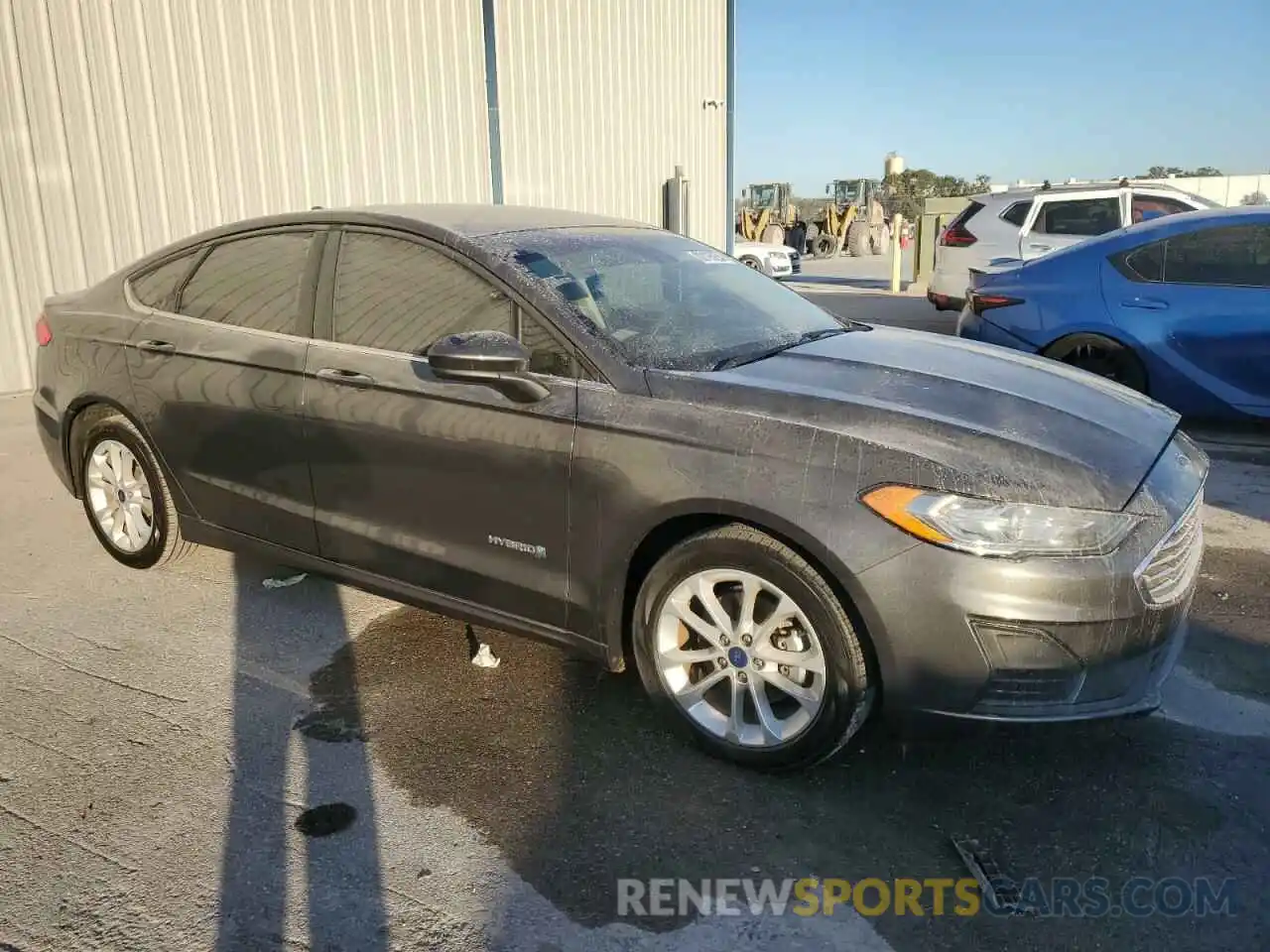 4 Photograph of a damaged car 3FA6P0LU1KR188623 FORD FUSION 2019