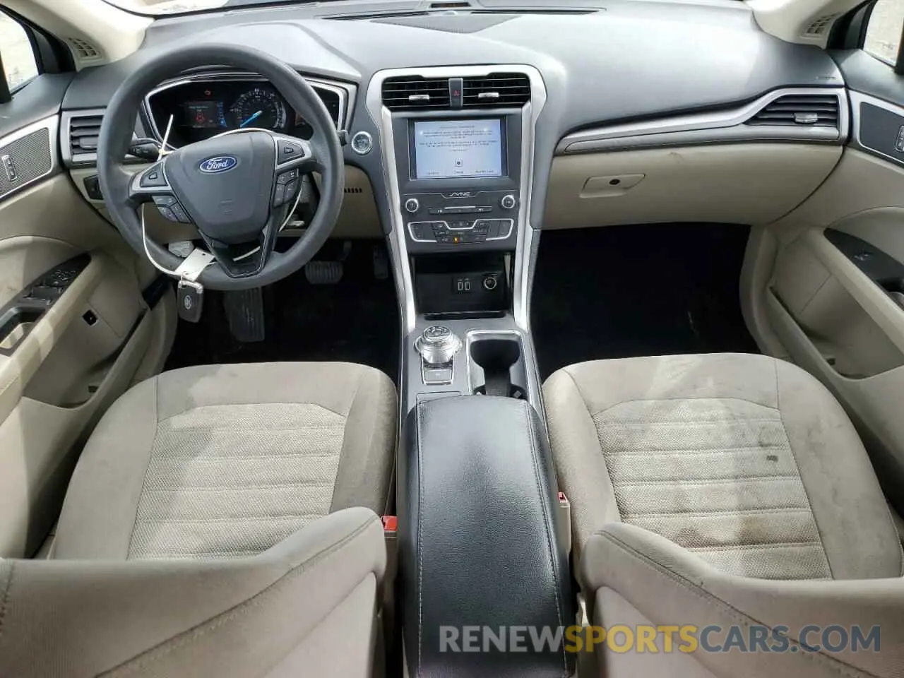 8 Photograph of a damaged car 3FA6P0LU1KR242759 FORD FUSION 2019