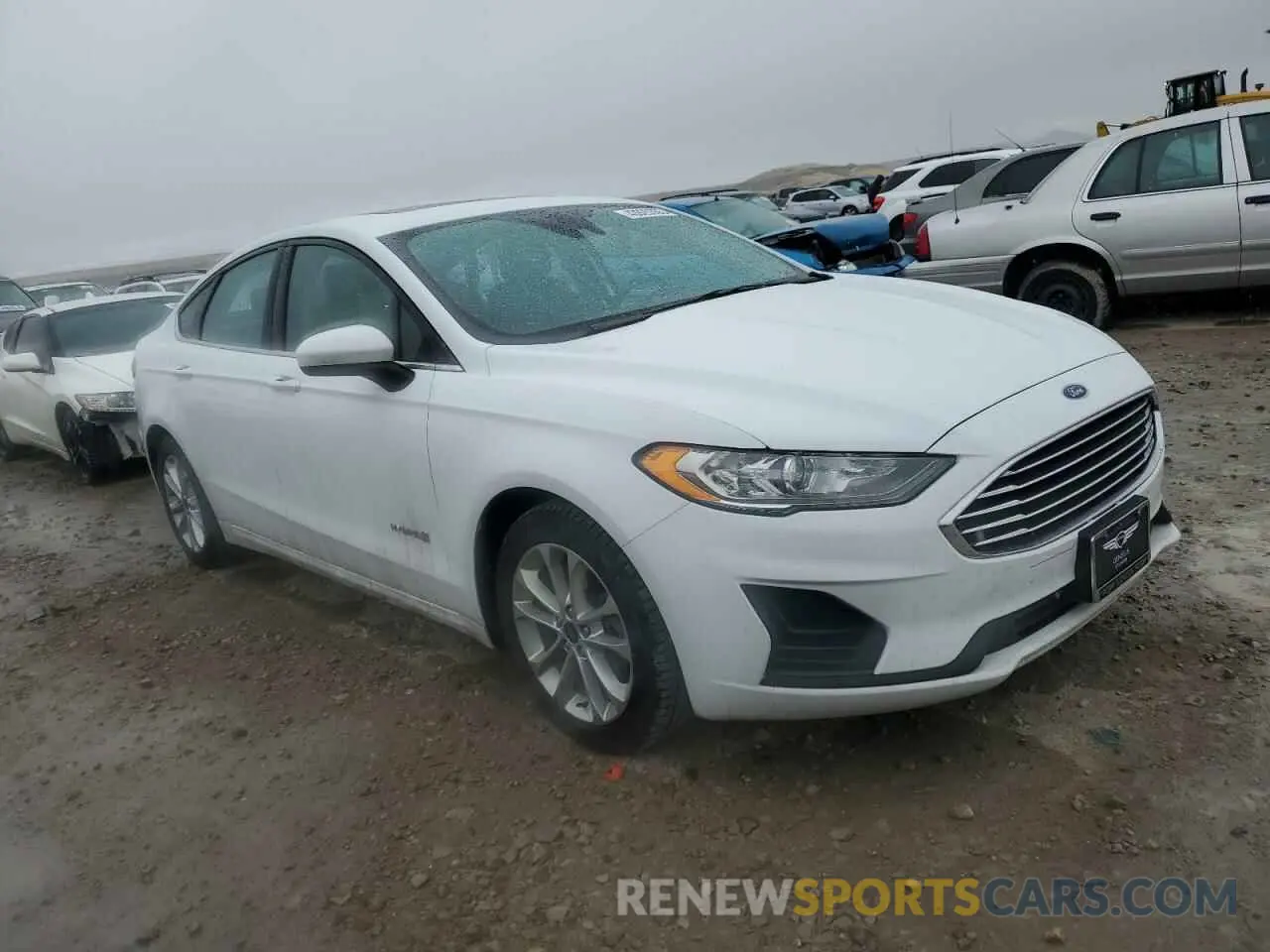 4 Photograph of a damaged car 3FA6P0LU2KR109198 FORD FUSION 2019