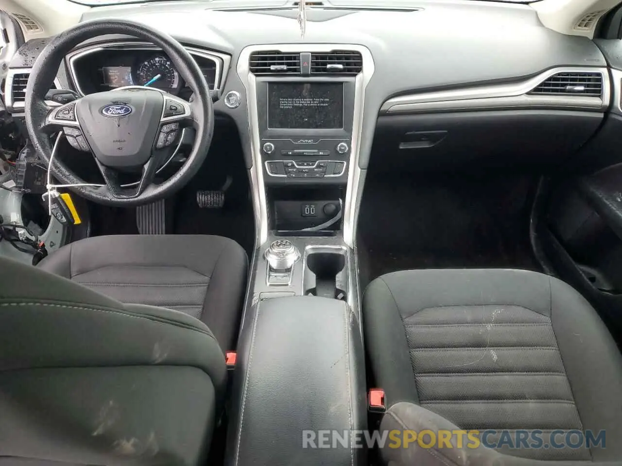 8 Photograph of a damaged car 3FA6P0LU2KR109198 FORD FUSION 2019