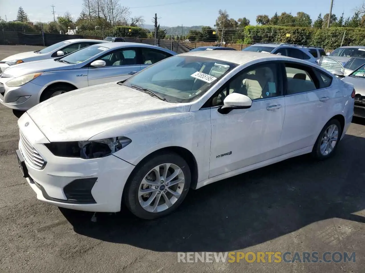 1 Photograph of a damaged car 3FA6P0LU2KR188517 FORD FUSION 2019