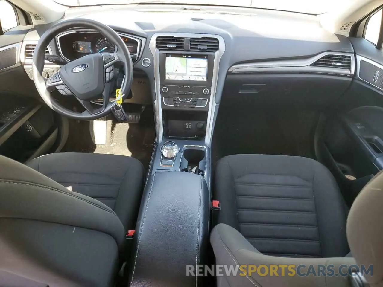8 Photograph of a damaged car 3FA6P0LU2KR201864 FORD FUSION 2019