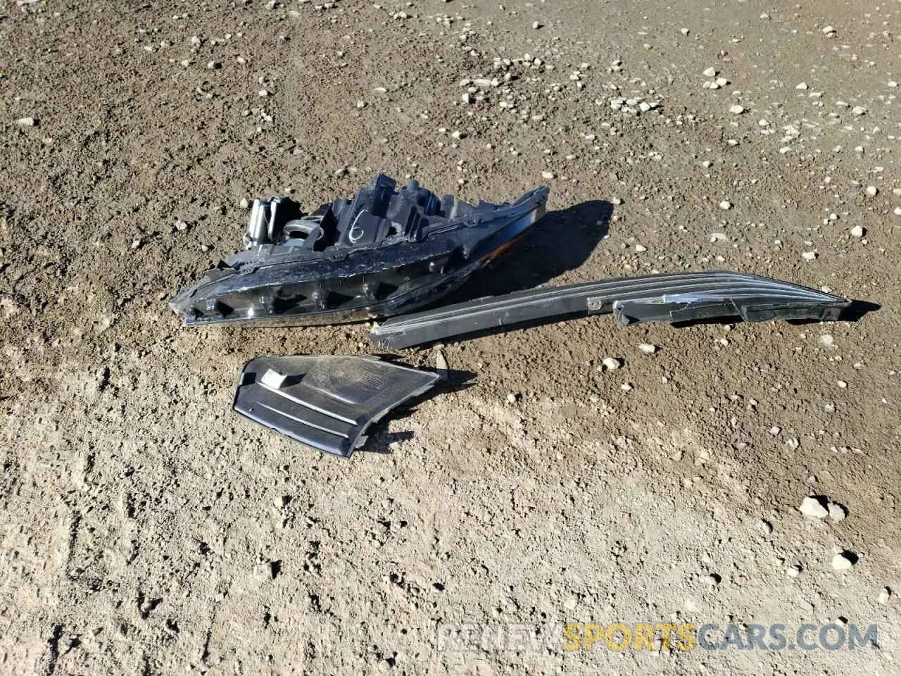 14 Photograph of a damaged car 3FA6P0LU2KR244360 FORD FUSION 2019
