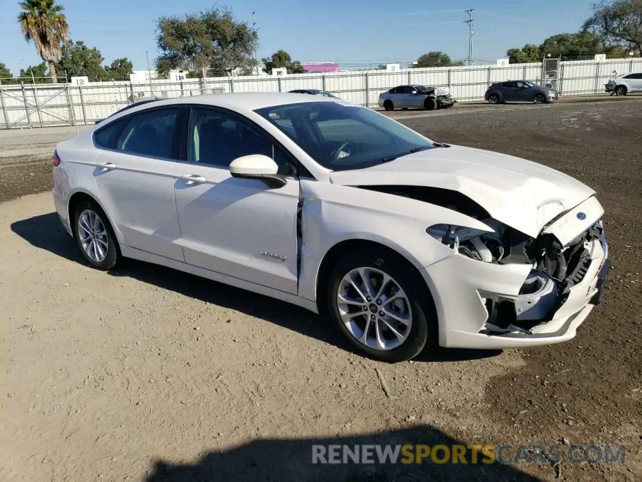 4 Photograph of a damaged car 3FA6P0LU2KR244360 FORD FUSION 2019