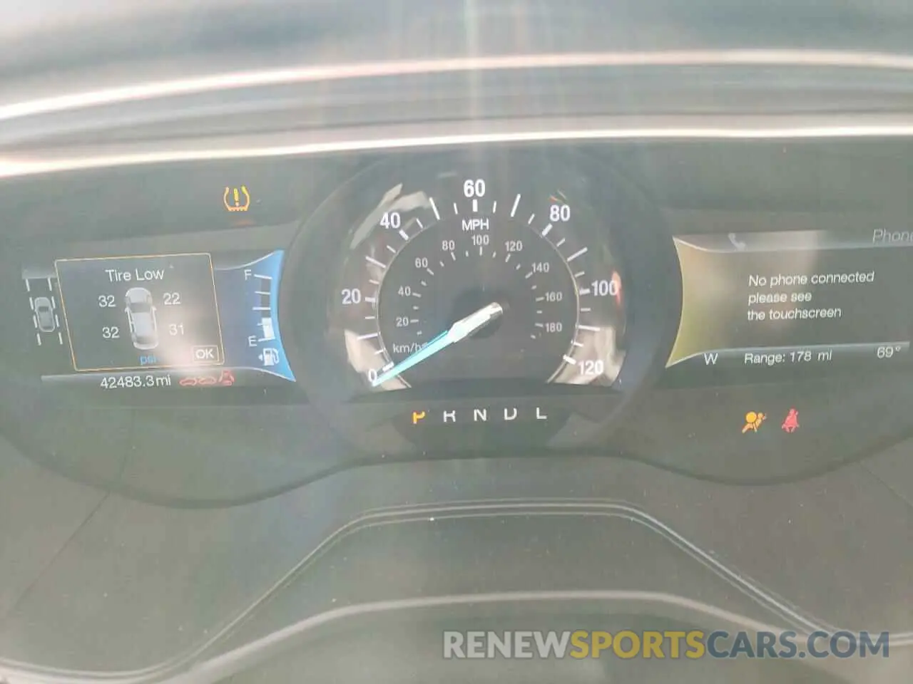9 Photograph of a damaged car 3FA6P0LU2KR244360 FORD FUSION 2019