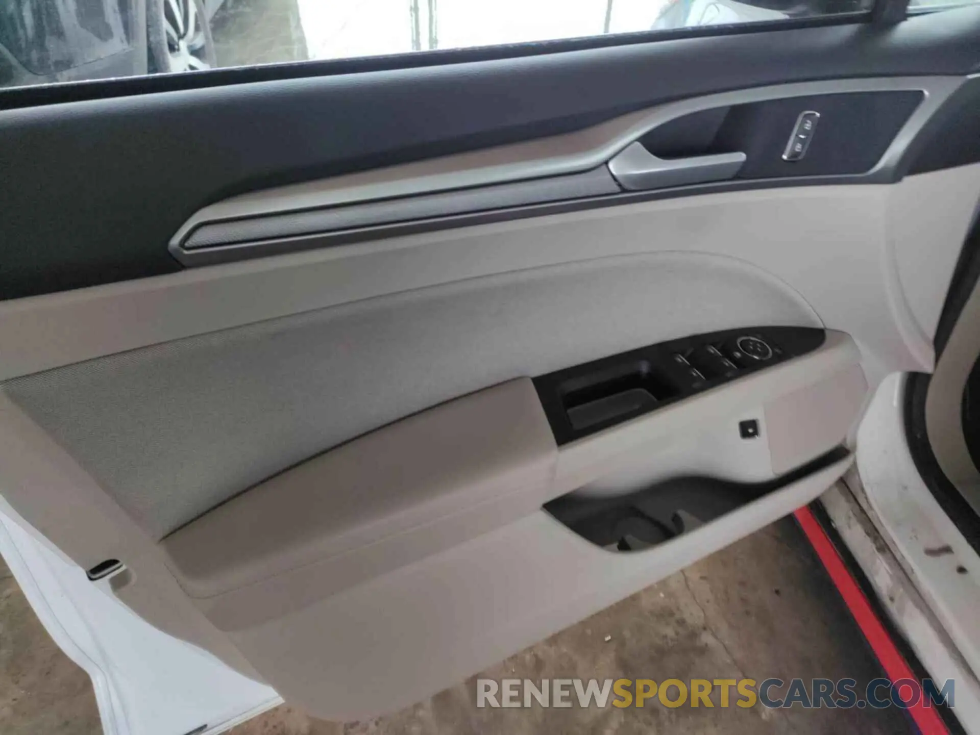1 Photograph of a damaged car 3FA6P0LU2KR269176 FORD FUSION 2019