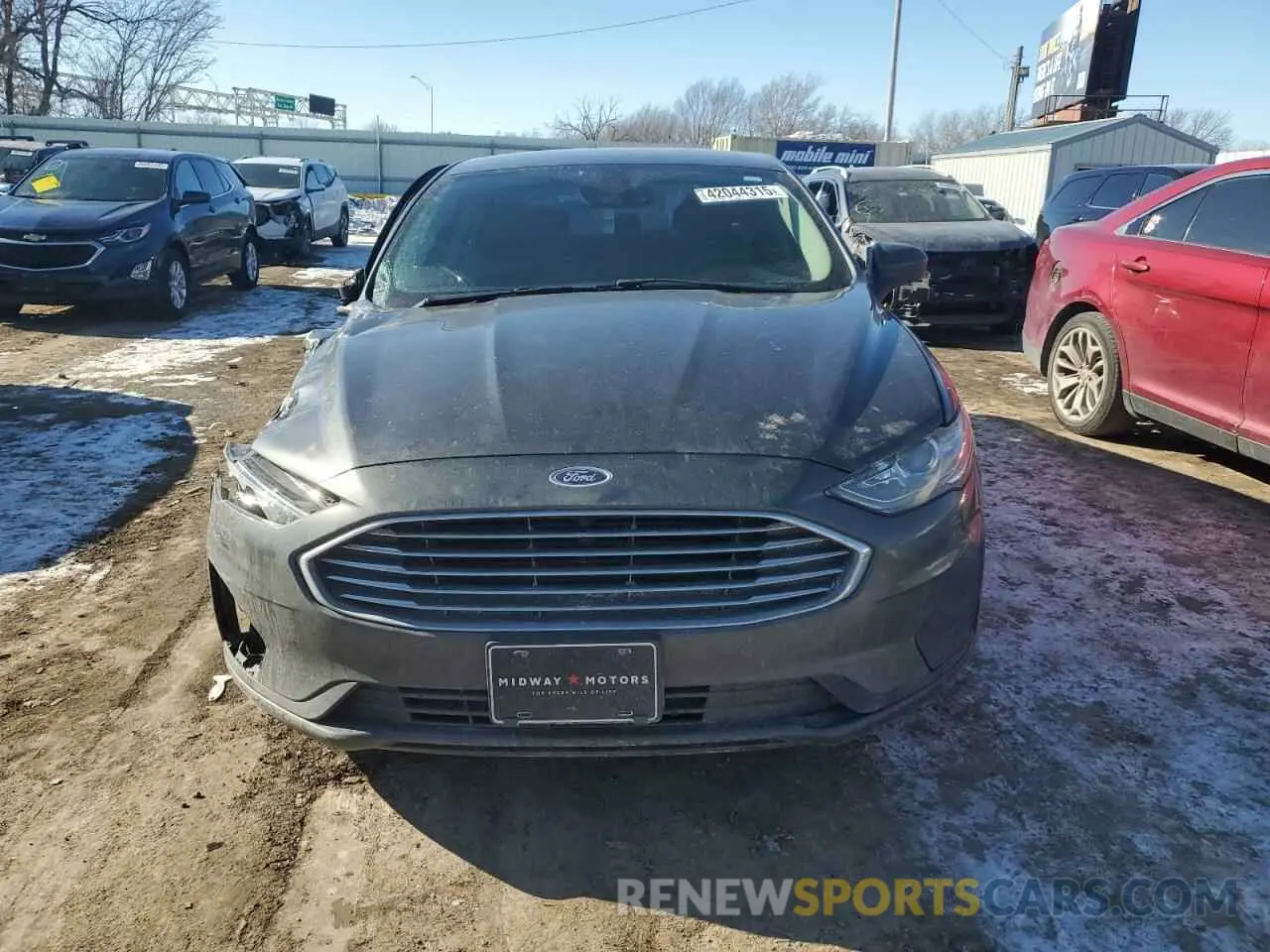 5 Photograph of a damaged car 3FA6P0LU3KR143571 FORD FUSION 2019