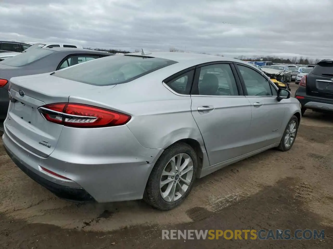 3 Photograph of a damaged car 3FA6P0LU3KR180801 FORD FUSION 2019