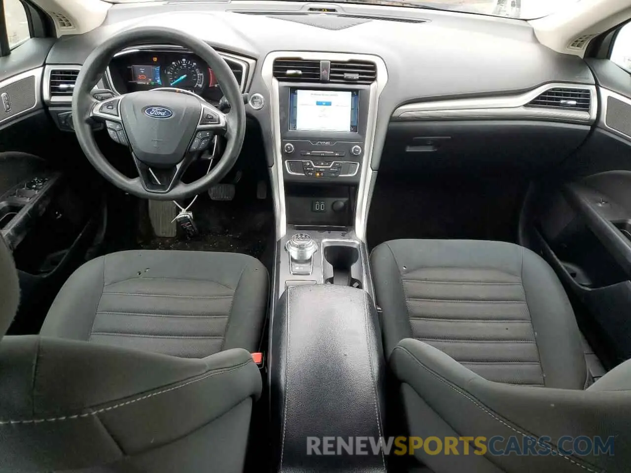 8 Photograph of a damaged car 3FA6P0LU3KR180801 FORD FUSION 2019