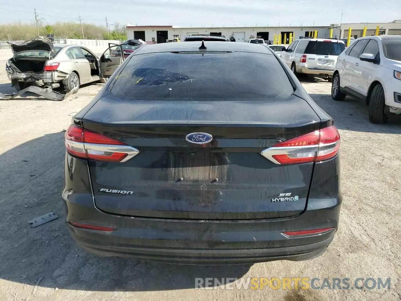6 Photograph of a damaged car 3FA6P0LU3KR183097 FORD FUSION 2019