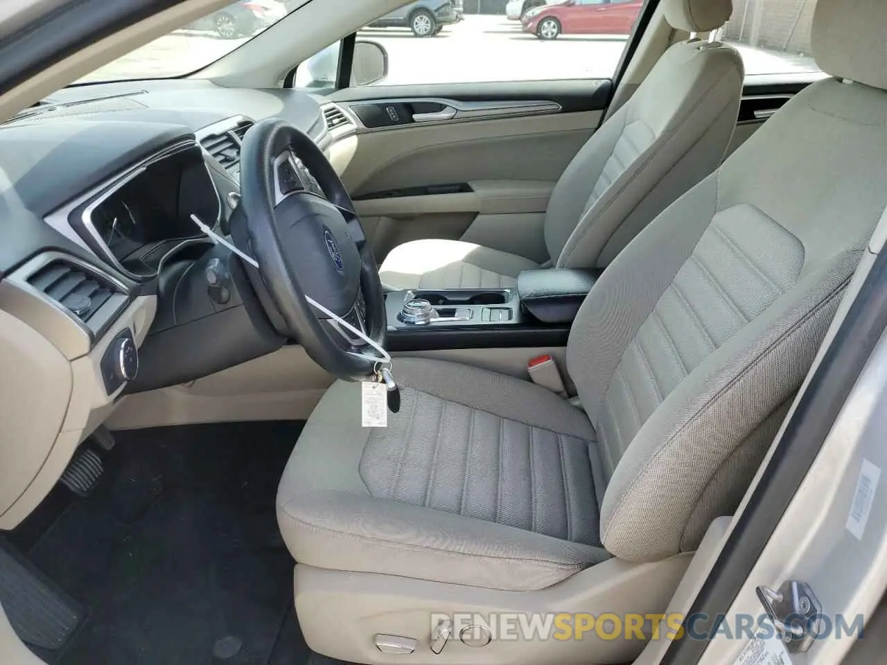 7 Photograph of a damaged car 3FA6P0LU3KR205356 FORD FUSION 2019