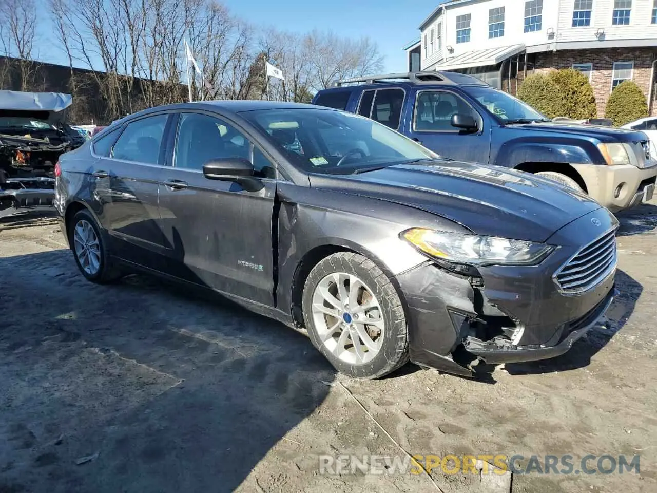 4 Photograph of a damaged car 3FA6P0LU3KR211111 FORD FUSION 2019