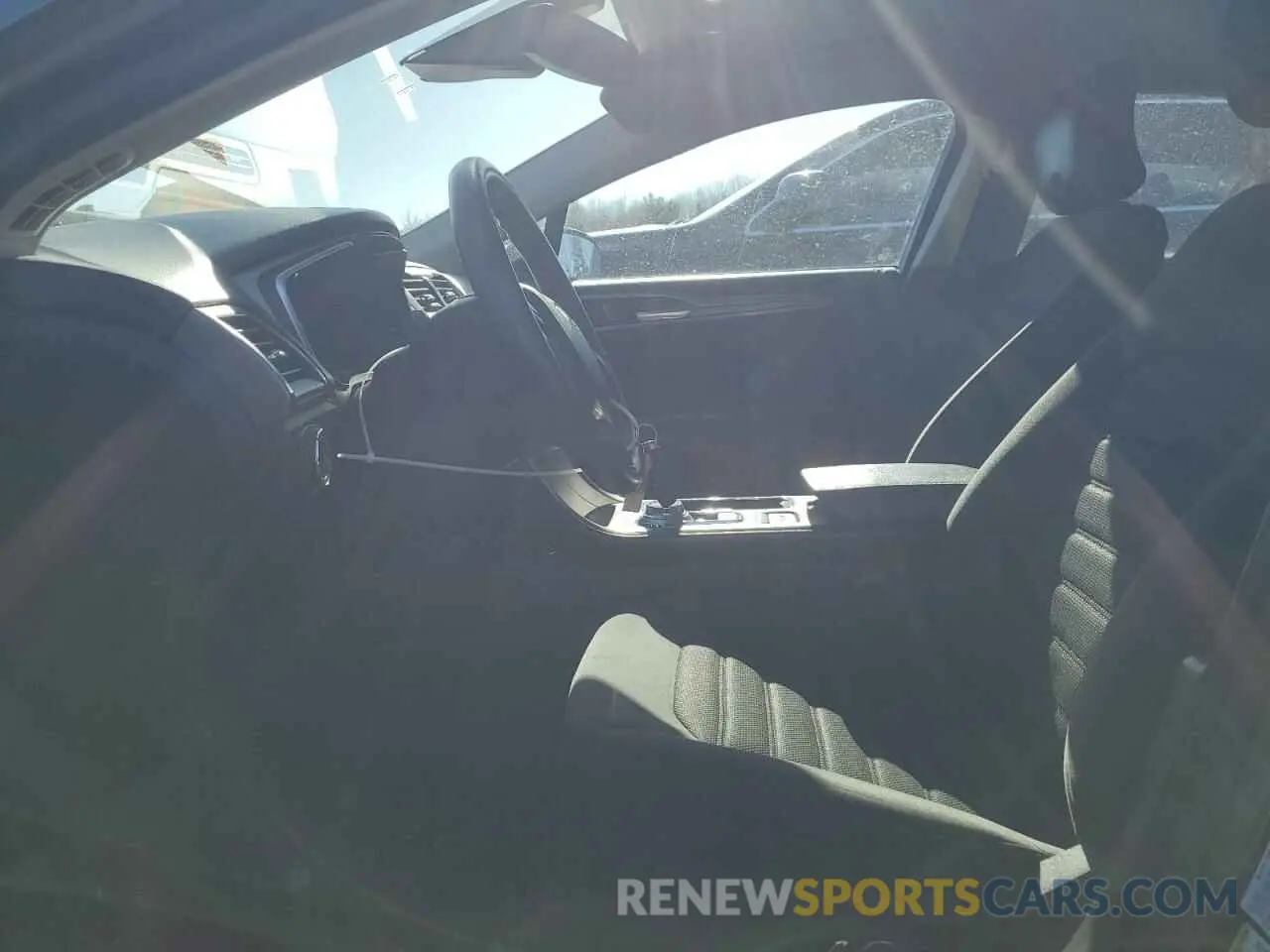 7 Photograph of a damaged car 3FA6P0LU3KR211111 FORD FUSION 2019