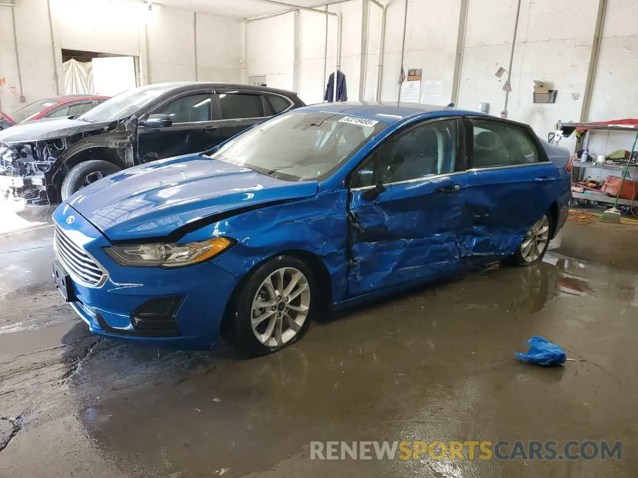 1 Photograph of a damaged car 3FA6P0LU3KR274712 FORD FUSION 2019