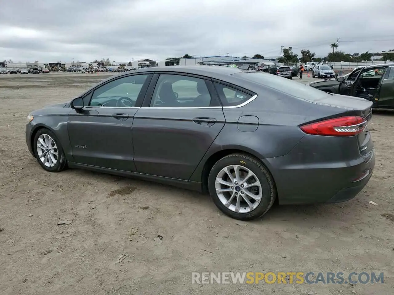 2 Photograph of a damaged car 3FA6P0LU4KR143711 FORD FUSION 2019