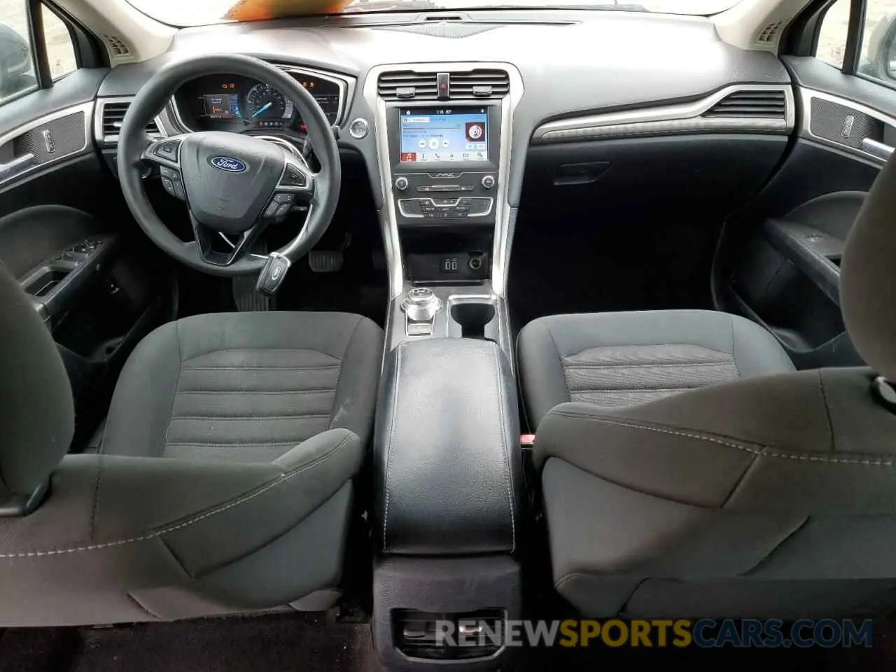 8 Photograph of a damaged car 3FA6P0LU4KR143711 FORD FUSION 2019
