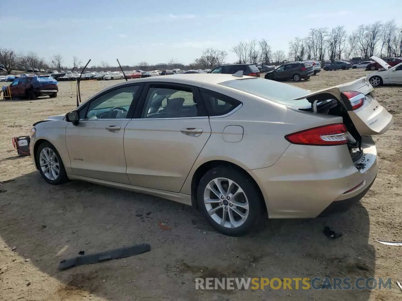2 Photograph of a damaged car 3FA6P0LU4KR146365 FORD FUSION 2019