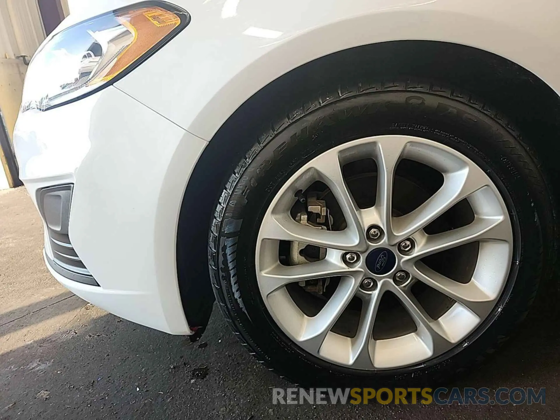 20 Photograph of a damaged car 3FA6P0LU4KR233330 FORD FUSION 2019