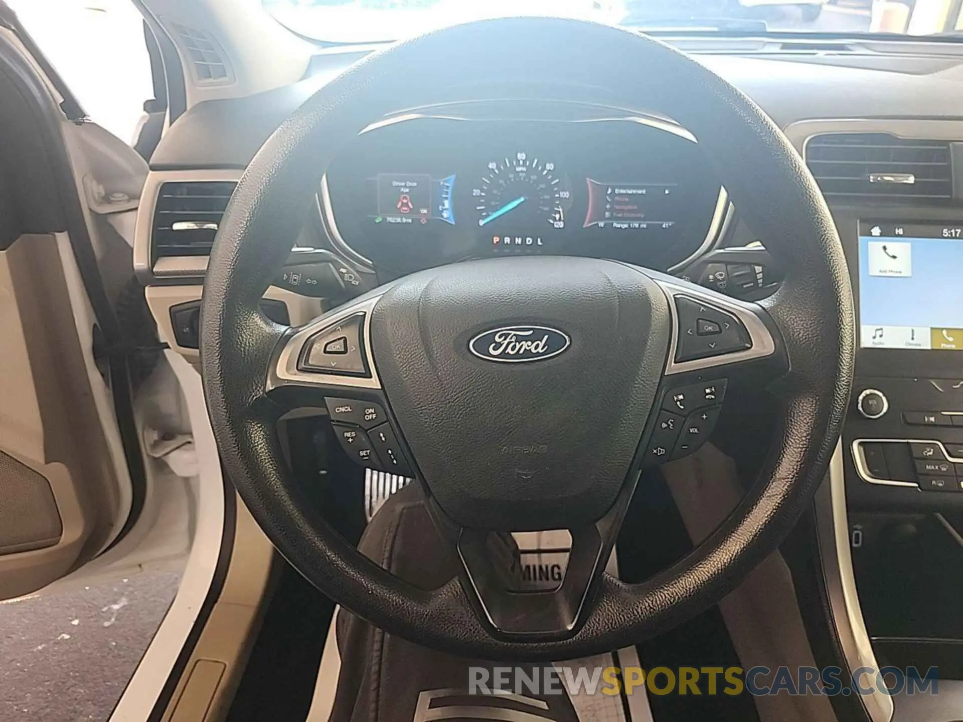 30 Photograph of a damaged car 3FA6P0LU4KR233330 FORD FUSION 2019