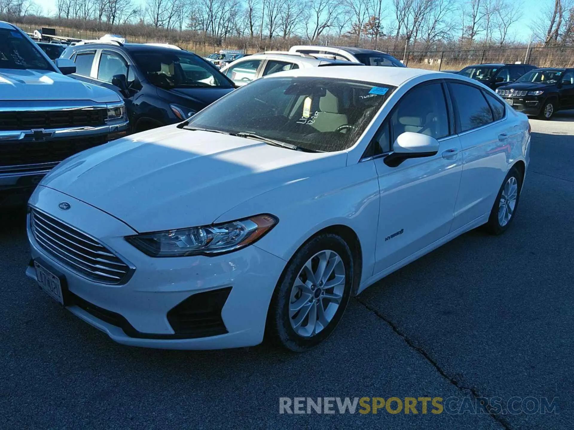 31 Photograph of a damaged car 3FA6P0LU4KR233330 FORD FUSION 2019
