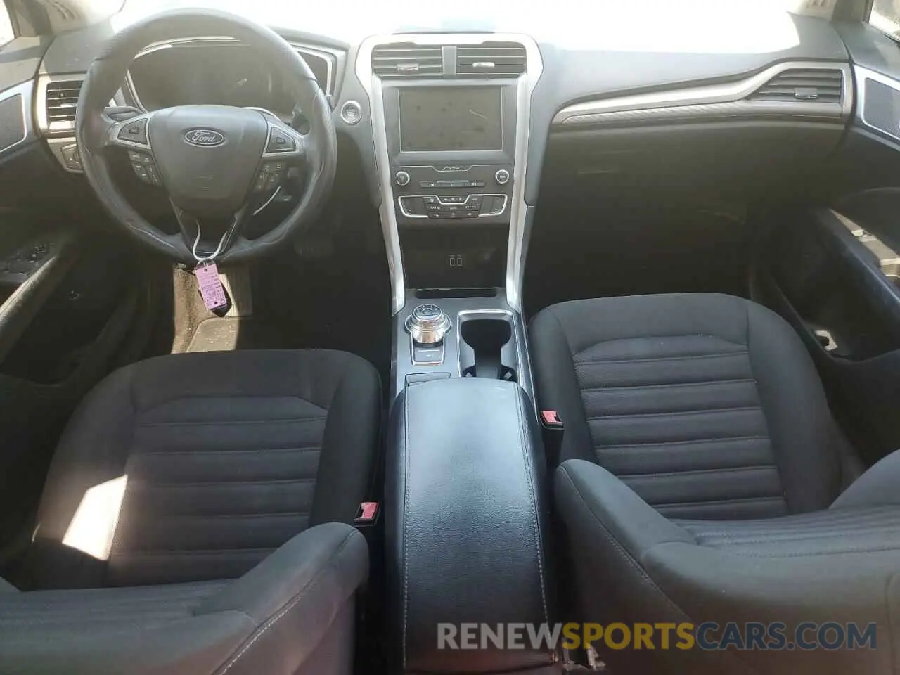 8 Photograph of a damaged car 3FA6P0LU5KR121068 FORD FUSION 2019