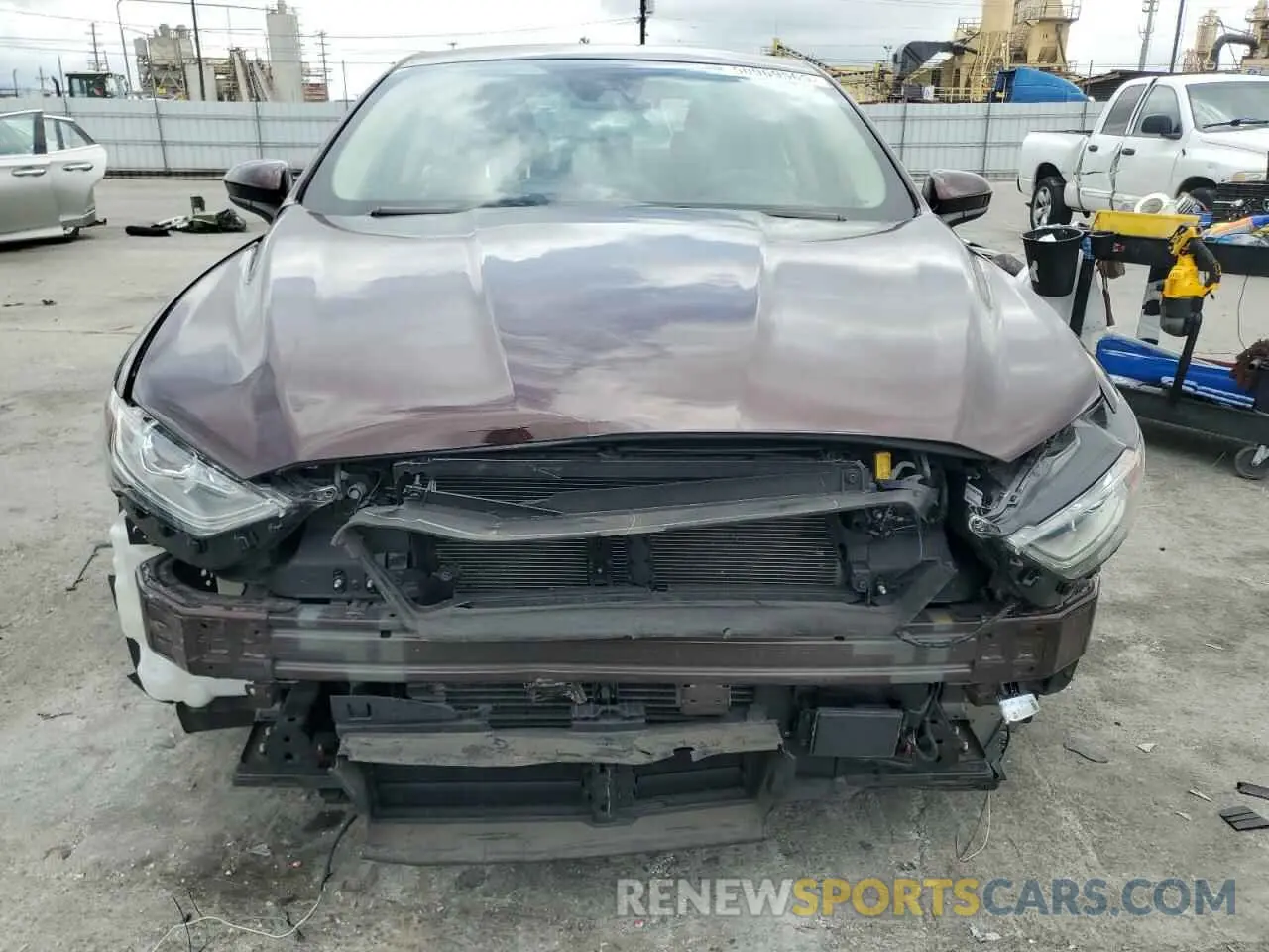 5 Photograph of a damaged car 3FA6P0LU5KR174496 FORD FUSION 2019
