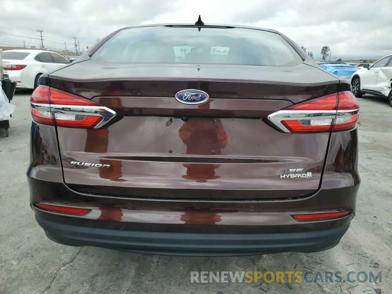 6 Photograph of a damaged car 3FA6P0LU5KR174496 FORD FUSION 2019