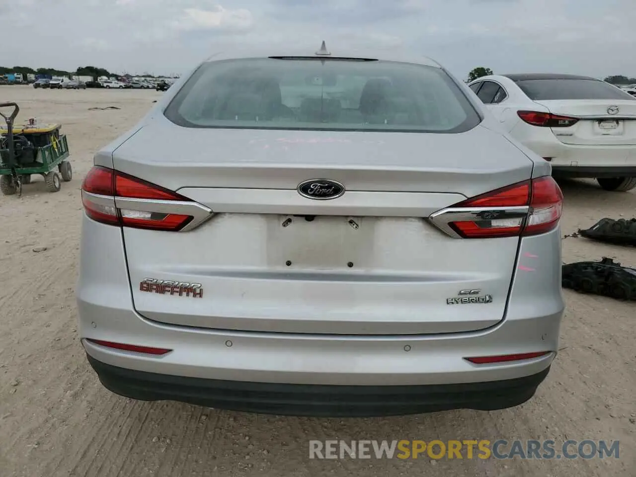 6 Photograph of a damaged car 3FA6P0LU5KR187765 FORD FUSION 2019