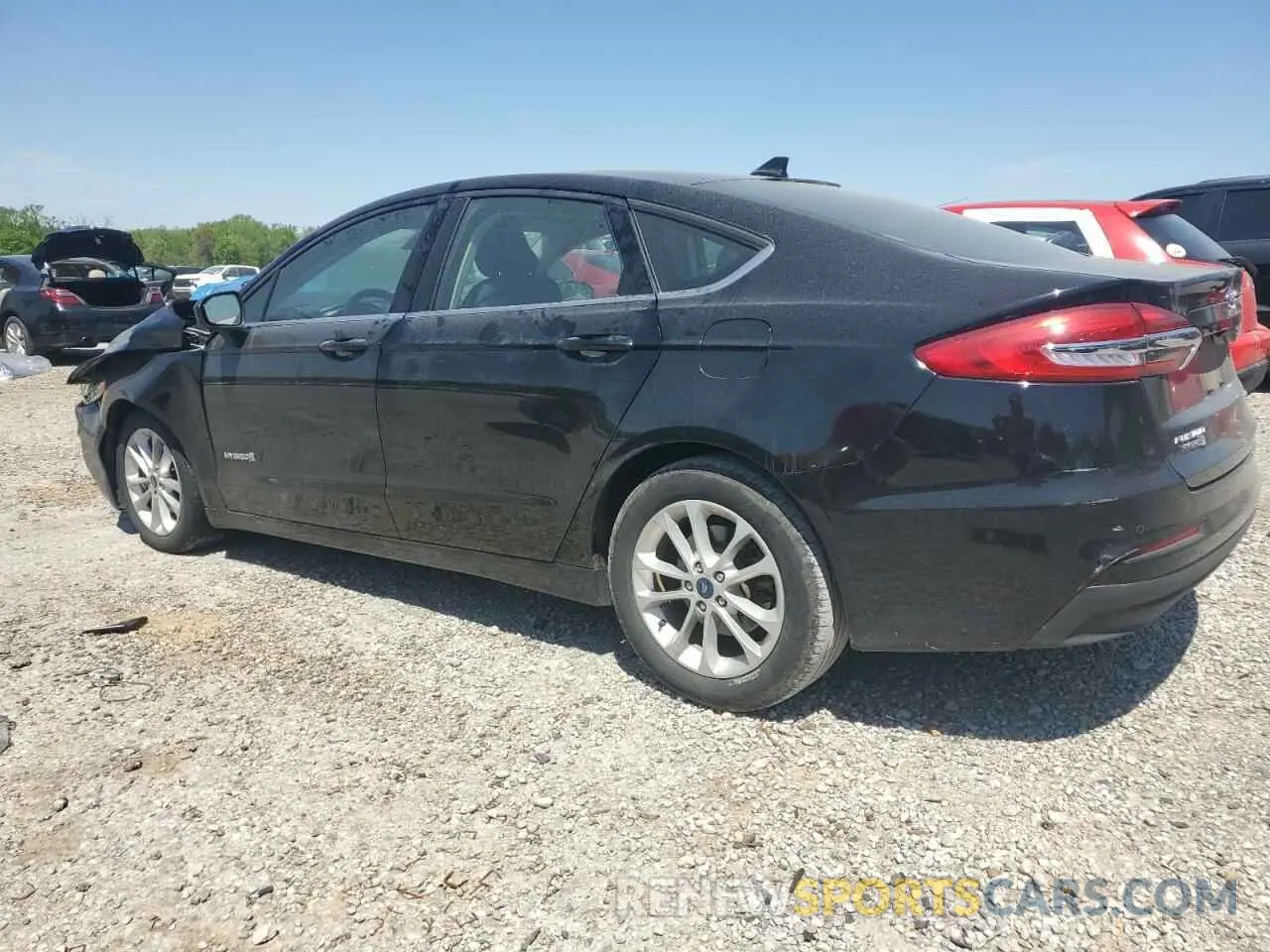 2 Photograph of a damaged car 3FA6P0LU5KR205262 FORD FUSION 2019