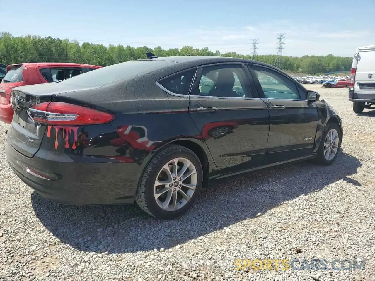 3 Photograph of a damaged car 3FA6P0LU5KR205262 FORD FUSION 2019