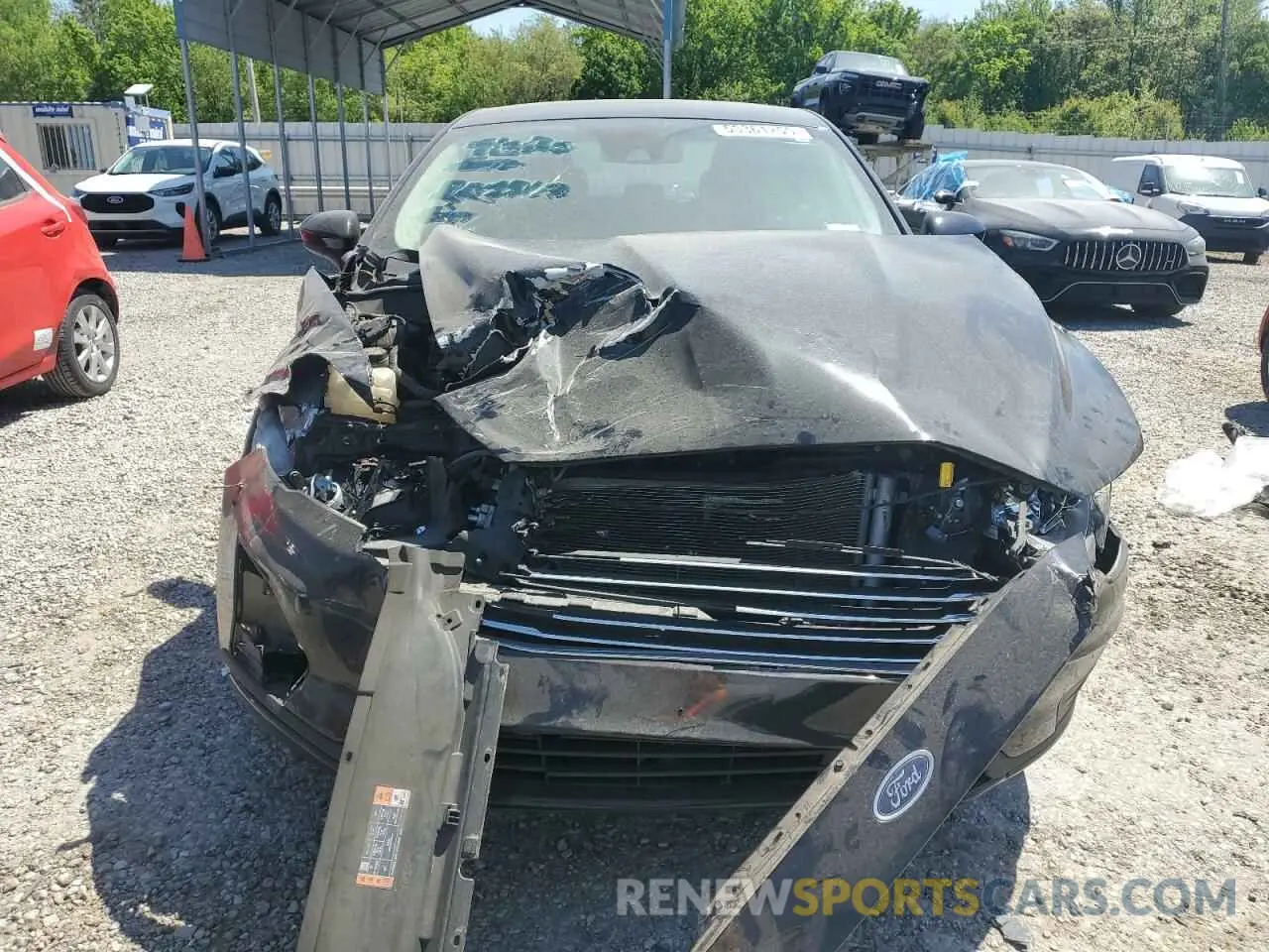 5 Photograph of a damaged car 3FA6P0LU5KR205262 FORD FUSION 2019