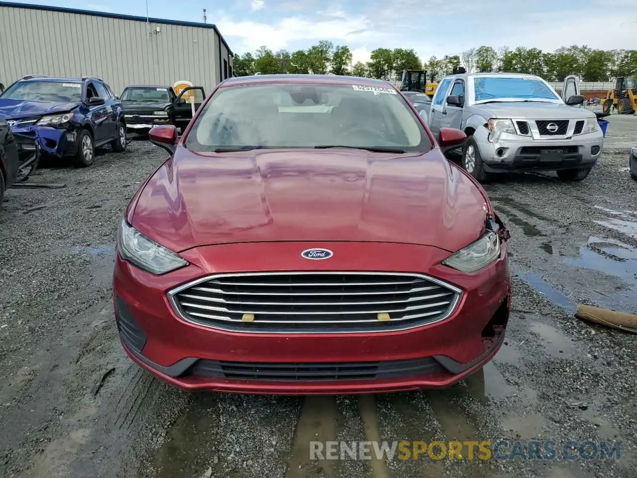 5 Photograph of a damaged car 3FA6P0LU5KR240917 FORD FUSION 2019