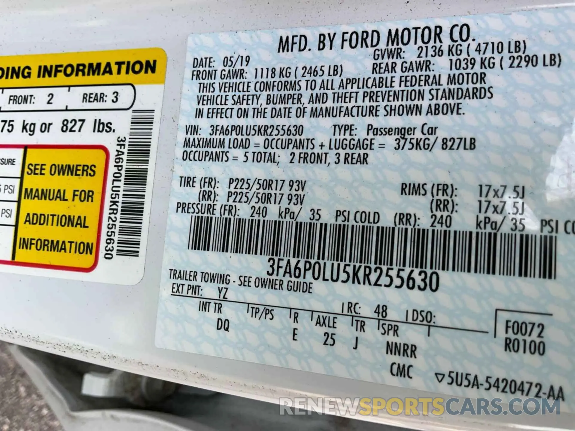 33 Photograph of a damaged car 3FA6P0LU5KR255630 FORD FUSION 2019