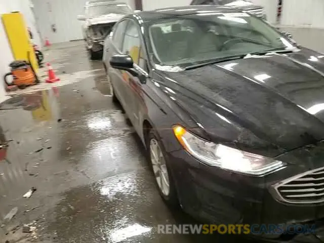 10 Photograph of a damaged car 3FA6P0LU6KR100813 FORD FUSION 2019