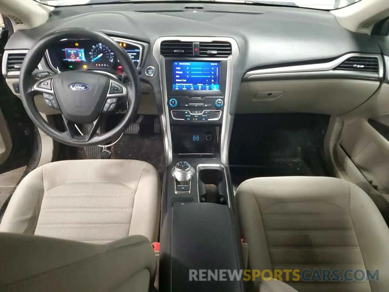 8 Photograph of a damaged car 3FA6P0LU6KR100813 FORD FUSION 2019