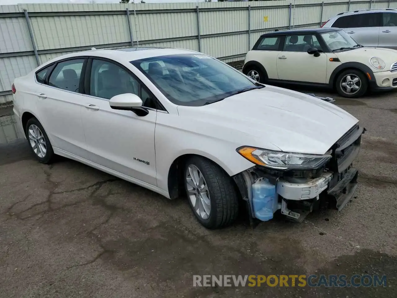 4 Photograph of a damaged car 3FA6P0LU6KR101556 FORD FUSION 2019