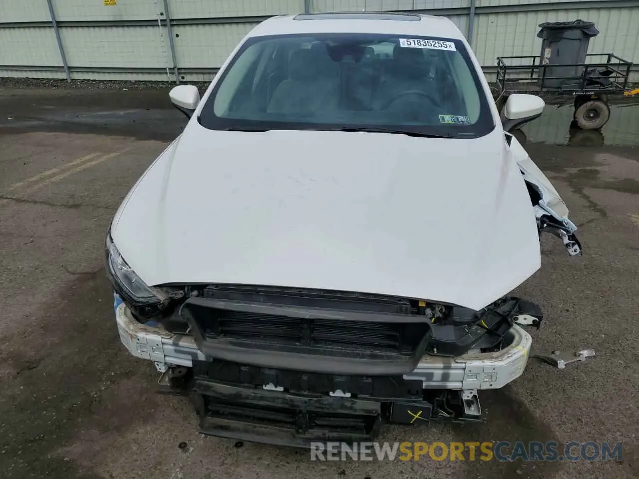 5 Photograph of a damaged car 3FA6P0LU6KR101556 FORD FUSION 2019