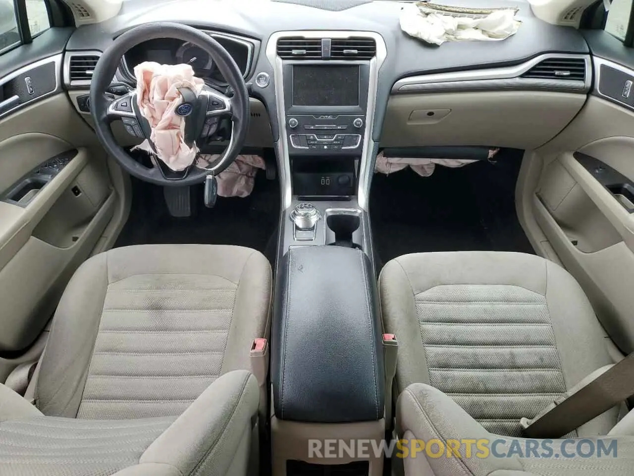 8 Photograph of a damaged car 3FA6P0LU6KR119961 FORD FUSION 2019