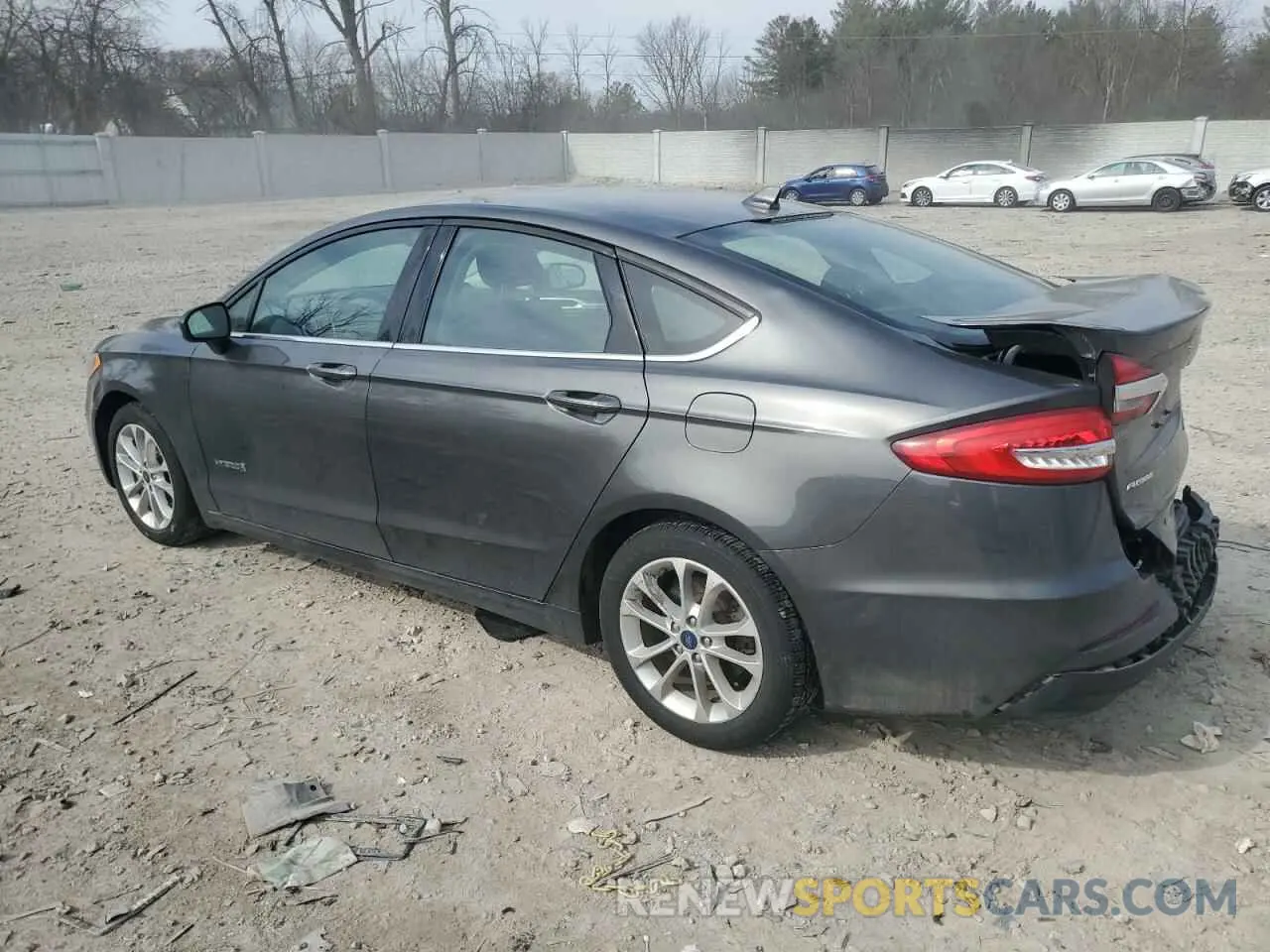 2 Photograph of a damaged car 3FA6P0LU6KR255281 FORD FUSION 2019