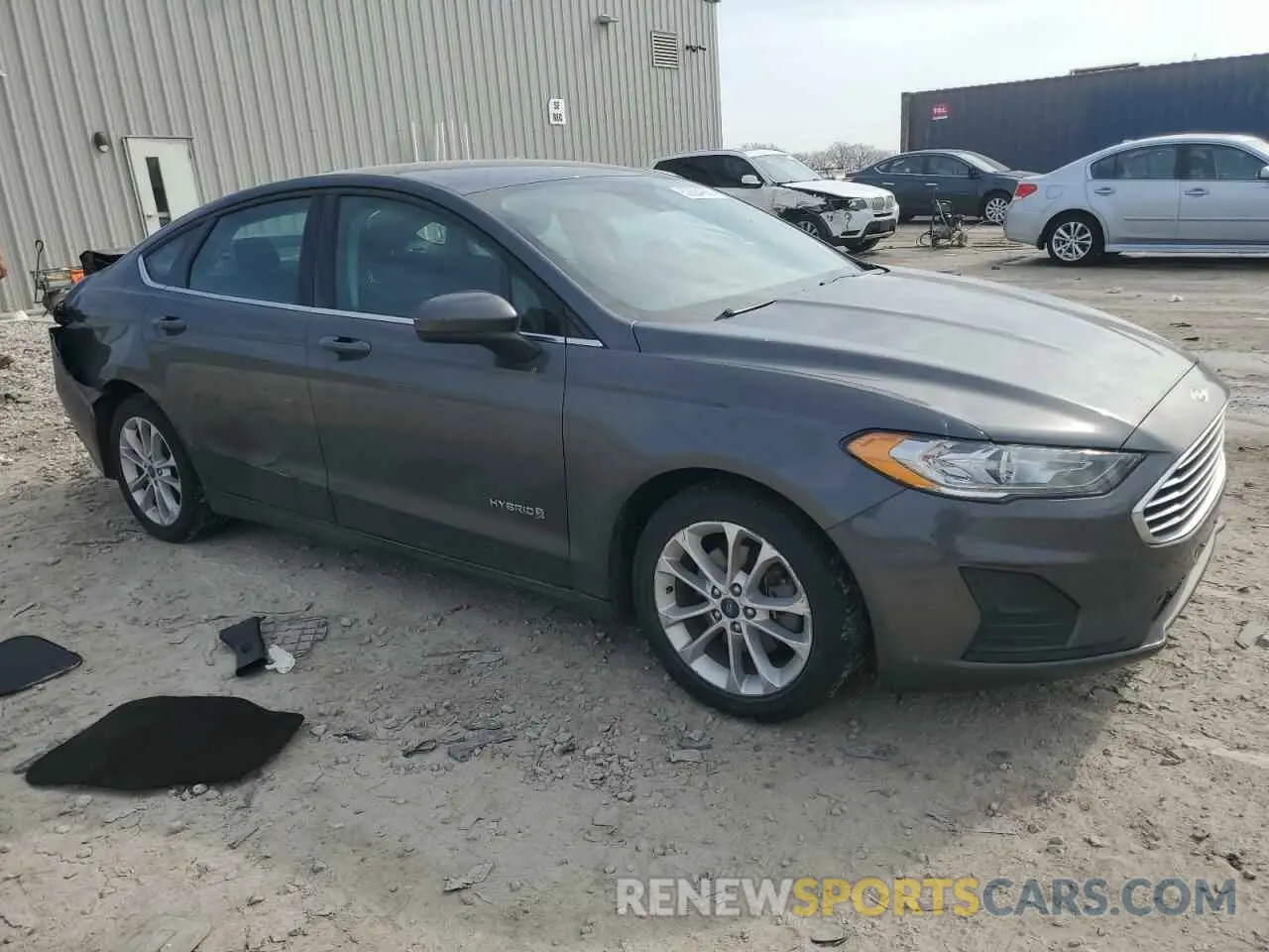 4 Photograph of a damaged car 3FA6P0LU6KR255281 FORD FUSION 2019
