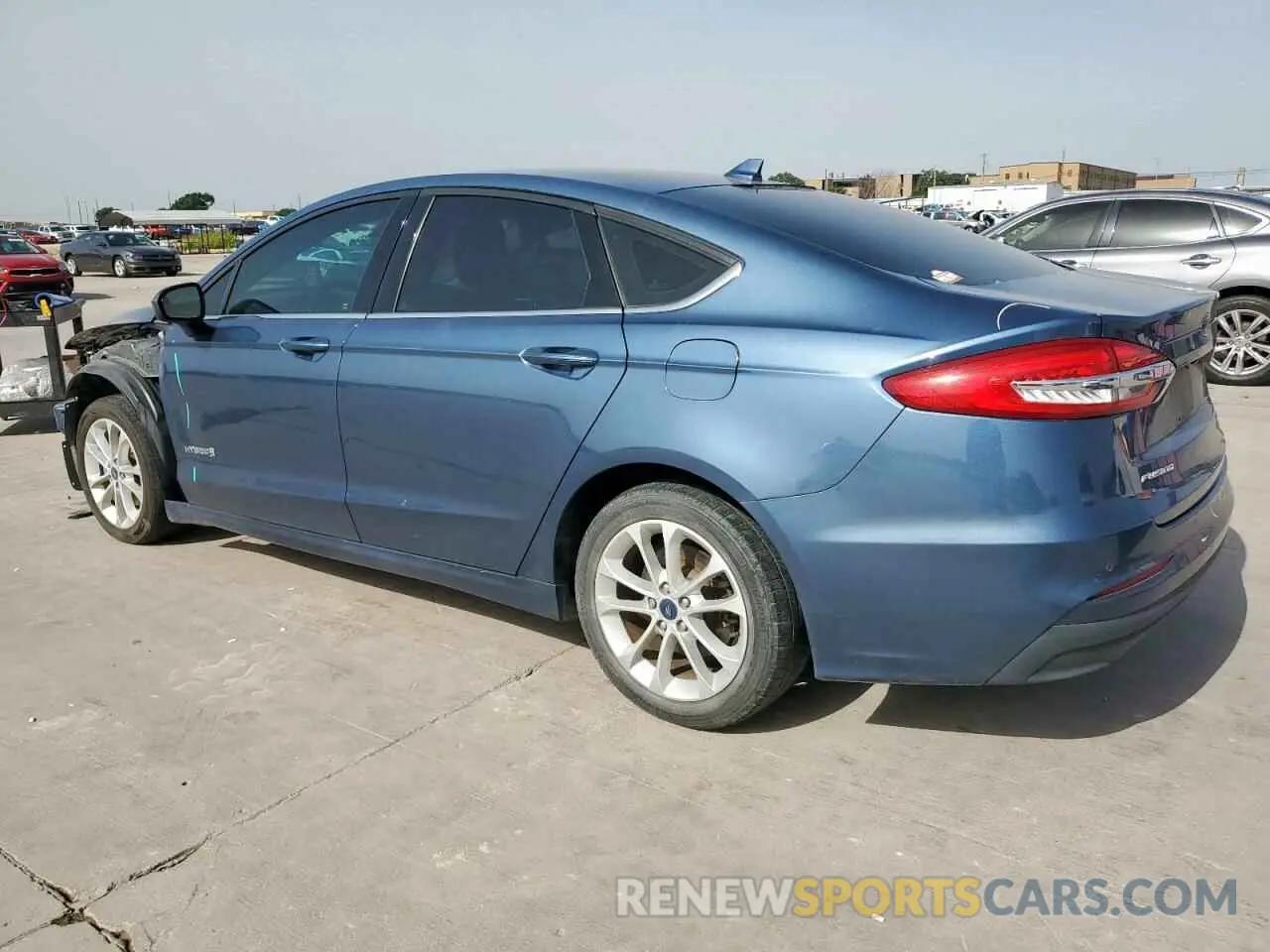 2 Photograph of a damaged car 3FA6P0LU7KR130953 FORD FUSION 2019