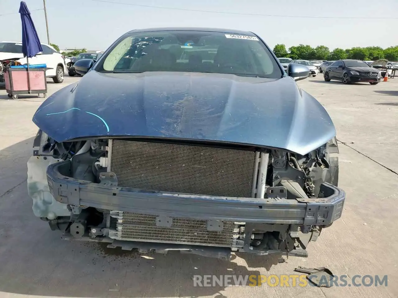 5 Photograph of a damaged car 3FA6P0LU7KR130953 FORD FUSION 2019