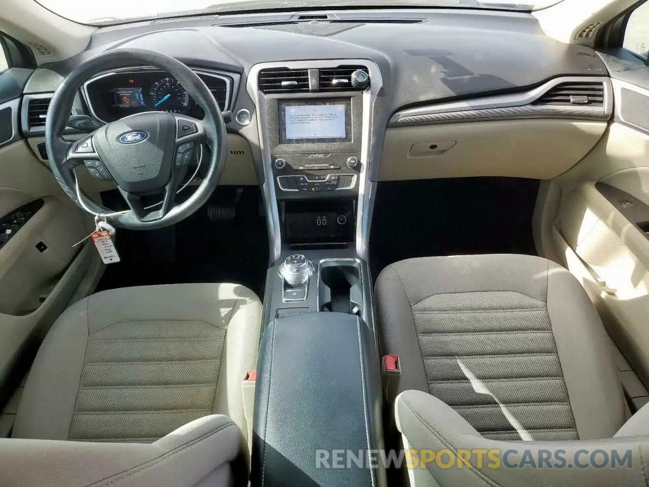 8 Photograph of a damaged car 3FA6P0LU7KR130953 FORD FUSION 2019