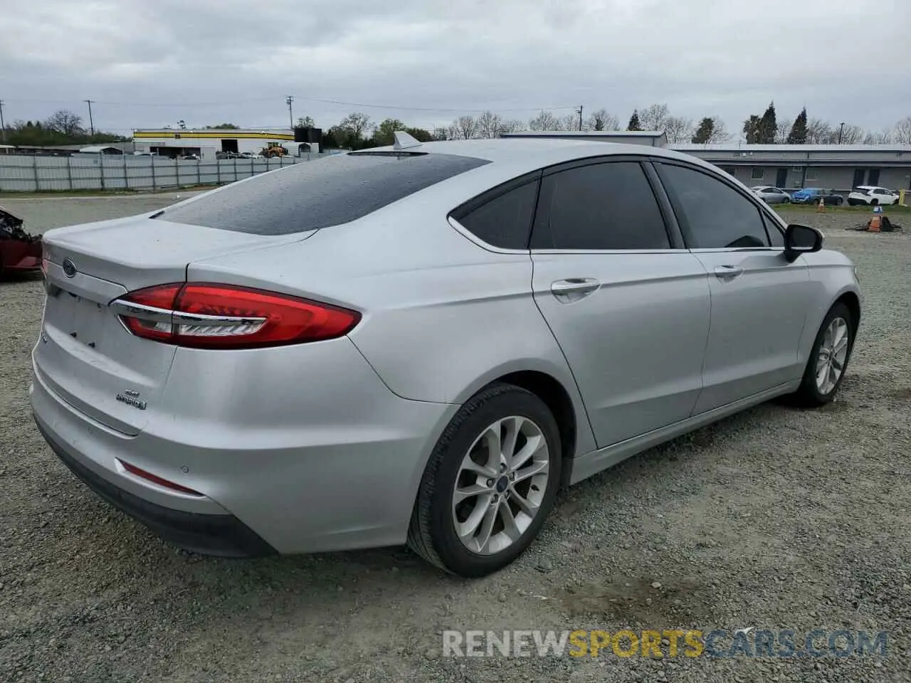 3 Photograph of a damaged car 3FA6P0LU7KR134811 FORD FUSION 2019